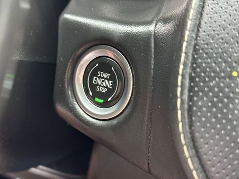 Used 2021 GMC Yukon XL SLT w/ SLT Luxury Plus Package AWD/4WD image 17