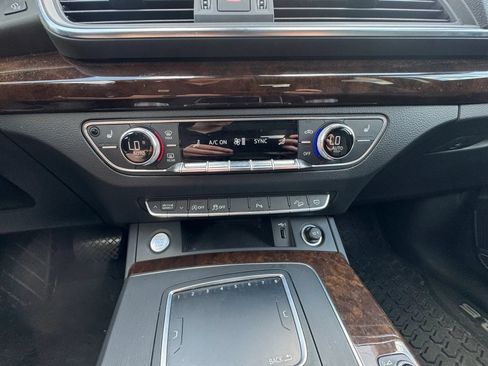 Used 2018 Audi Q5 2.0T Premium Plus w/ Premium Plus Package AWD/4WD image 14