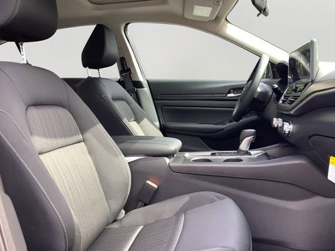 New 2025 Nissan Altima 2.5 SV w/ SV Special Edition Package image 12