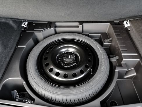 New 2026 Buick Envision Sport Touring image 9