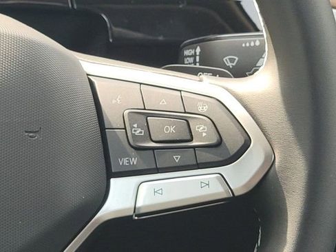 New 2026 Volkswagen Atlas SE image 28