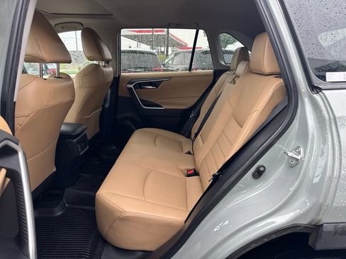 Used 2021 Toyota RAV4 XLE Premium FWD image 24