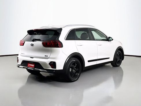 Used 2020 Kia Niro LX FWD image 5