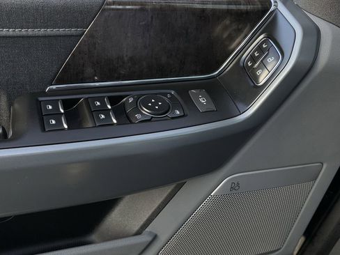 Used 2023 Ford F150 Lariat w/ Trailer Tow Package image 26