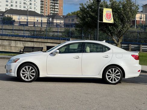 Used 2009 Lexus IS 250 AWD image 4