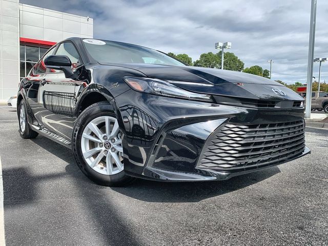 Used 2026 Toyota Camry LE FWD image 2