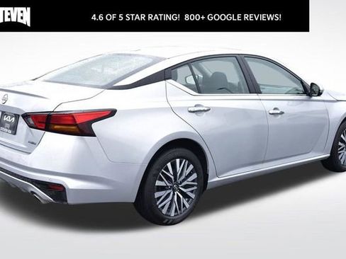 Used 2025 Nissan Altima 2.5 SV w/ SV Premium Package AWD/4WD image 4