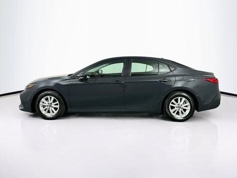 Used 2025 Toyota Camry LE FWD image 4