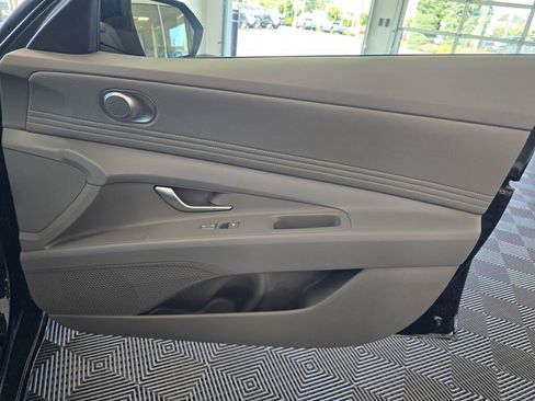 New 2026 Hyundai Elantra Sport FWD image 40