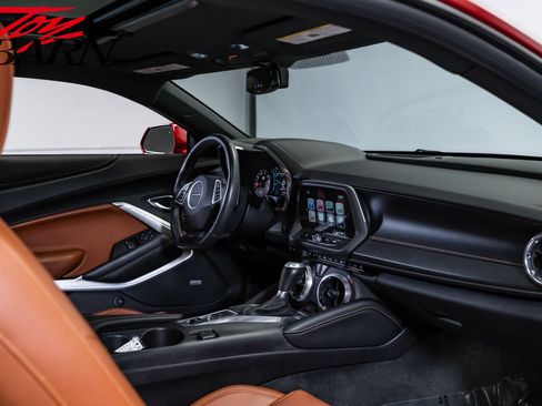 Used 2016 Chevrolet Camaro SS RWD image 45