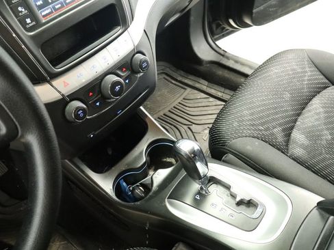 Used 2017 Dodge Journey SXT w/ Comfort/Convenience Group AWD/4WD image 34