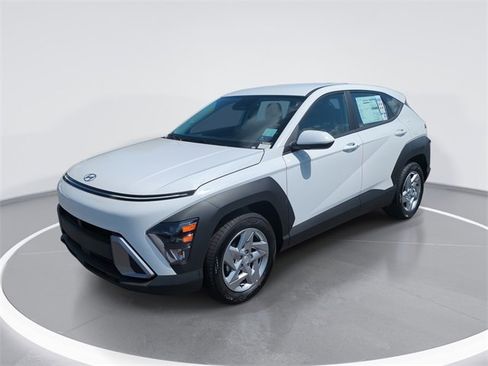 New 2026 Hyundai Kona SE image 1