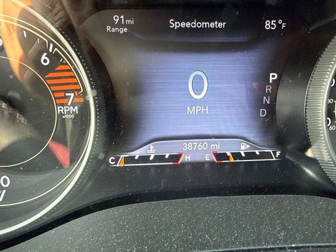 Certified 2023 Jeep Cherokee Altitude Lux w/ Lux Elite Package AWD/4WD image 9