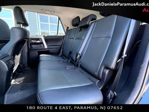 Used 2022 Toyota 4Runner Limited AWD/4WD image 17