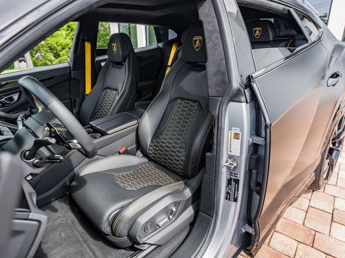 Used 2023 Lamborghini Urus S AWD/4WD image 21