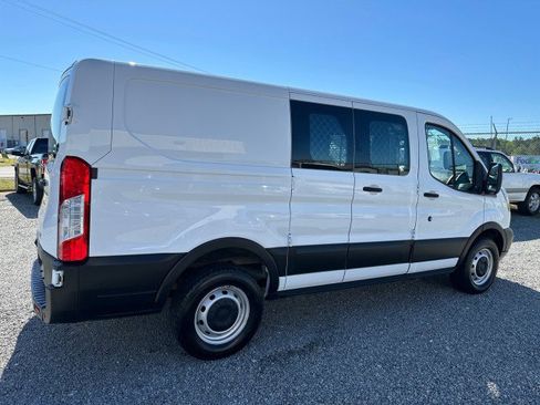 Used 2019 Ford Transit 250 130 Low Roof RWD image 7