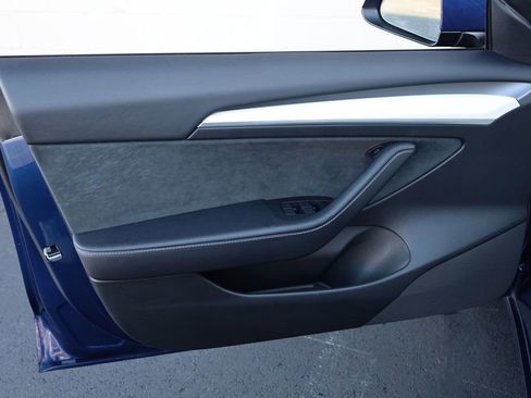 Used 2022 Tesla Model 3 Long Range image 13