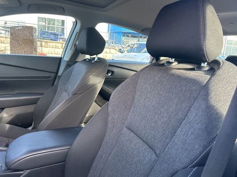 Used 2024 Honda Accord EX image 9