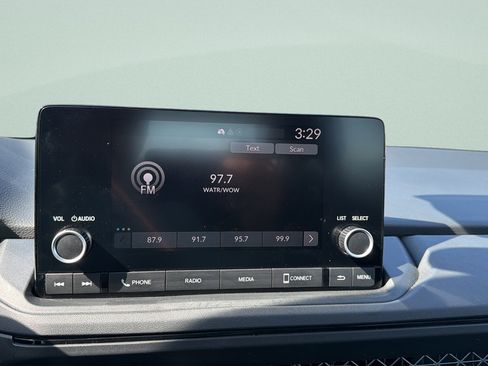 Used 2025 Honda Accord SE image 15