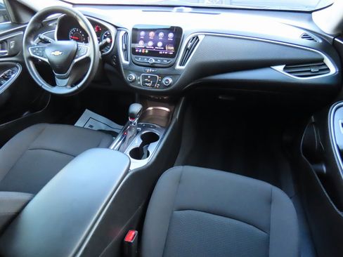 Used 2022 Chevrolet Malibu RS image 16