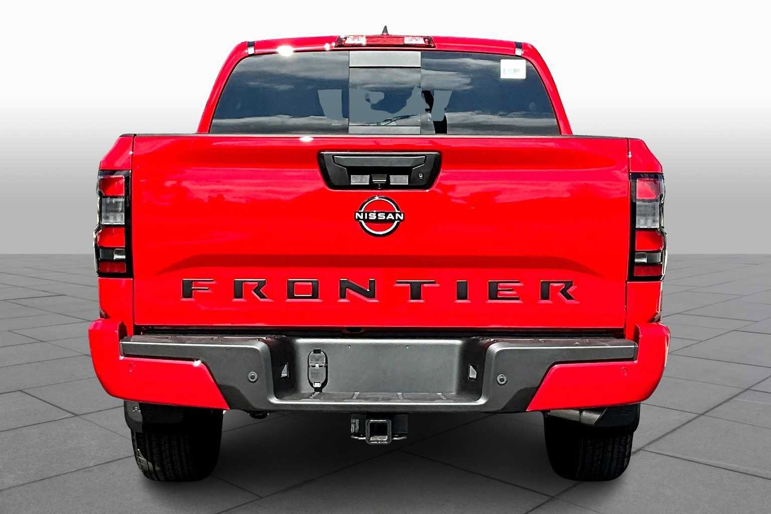 Used 2026 Nissan Frontier SV w/ All-Weather Content Package RWD image 4