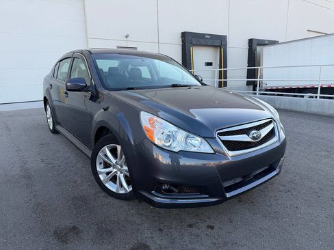 Used 2014 Subaru Legacy 2.5i Limited w/ Moonroof Package image 5
