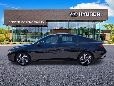 Certified 2025 Hyundai Elantra Sport FWD image 6