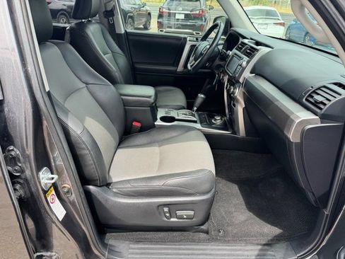Used 2019 Toyota 4Runner SR5 Premium AWD/4WD image 11