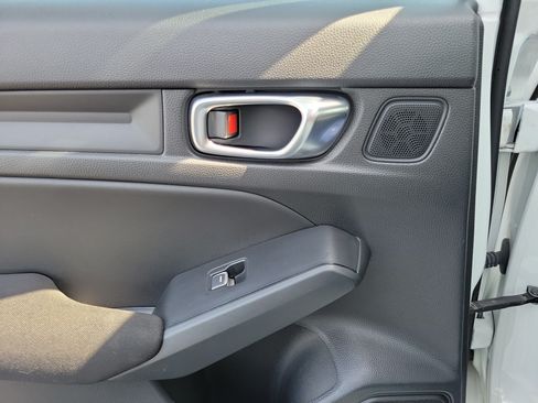 Used 2022 Honda Civic Sport image 12