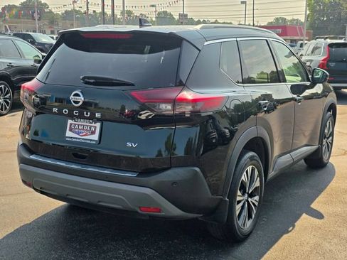 Used 2021 Nissan Rogue SV FWD image 13