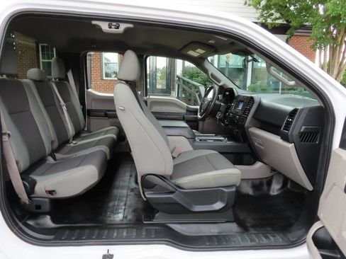 Used 2019 Ford F150 XL w/ Equipment Group 101A Mid RWD image 23