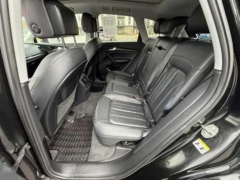 Used 2023 Audi Q5 2.0T Premium w/ Convenience Package image 22