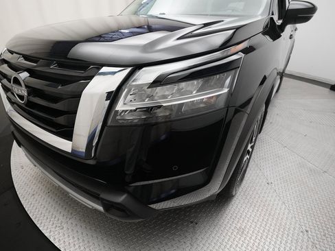 Certified 2024 Nissan Pathfinder Platinum w/ Cargo Package image 23