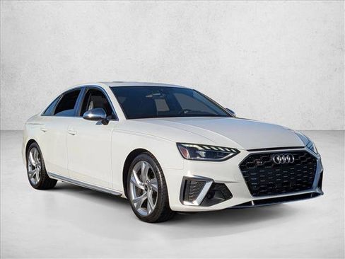 Used 2022 Audi S4 Premium image 3