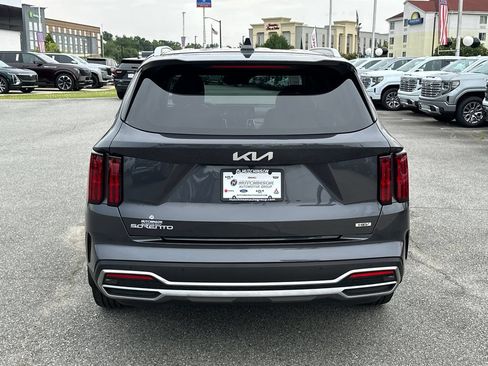 Certified 2023 Kia Sorento SX Prestige AWD/4WD image 6