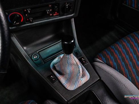 Used 1988 BMW M3 Coupe image 34