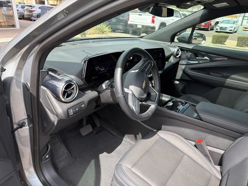 Used 2024 Chevrolet Blazer EV LT AWD/4WD image 3