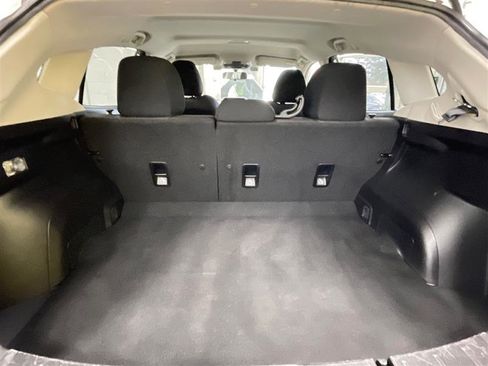 Used 2020 Subaru Crosstrek 2.0i image 13