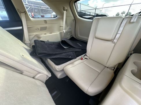 Used 2016 Toyota Highlander XLE image 27