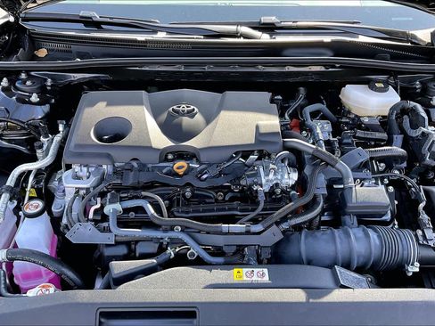 Certified 2026 Toyota Camry Hybrid w/ Multimedia Upgrade Package FWD image 31