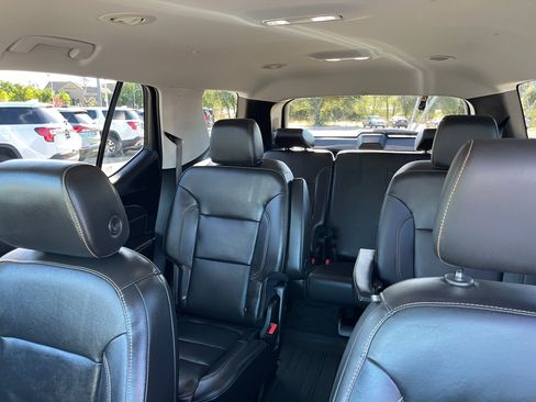 Used 2020 Chevrolet Traverse RS AWD/4WD image 8