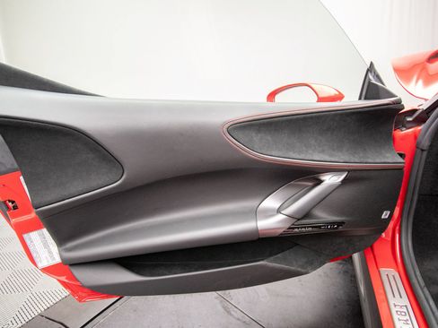 Used 2022 Ferrari SF90 Stradale AWD/4WD image 29