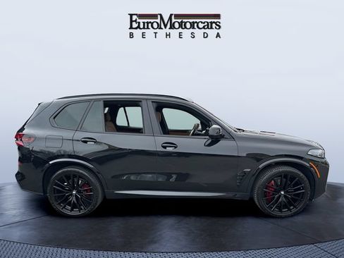 Used 2024 BMW X5 xDrive40i w/ M Sport Package AWD/4WD image 6