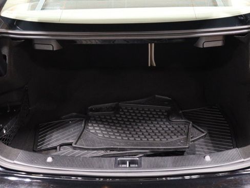 Used 2017 Mercedes-Benz E 400 4MATIC Coupe image 31
