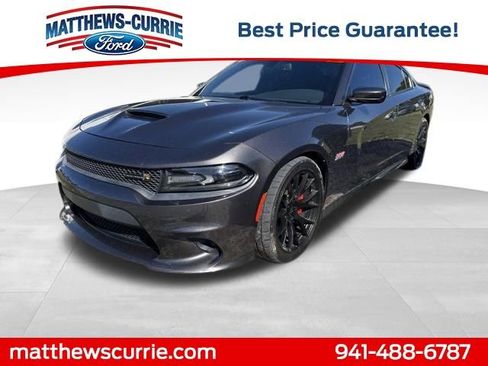 Used 2017 Dodge Charger R/T Scat Pack image 1