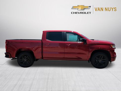 Used 2025 Chevrolet Silverado 1500 RST w/ Convenience Package II RWD image 4