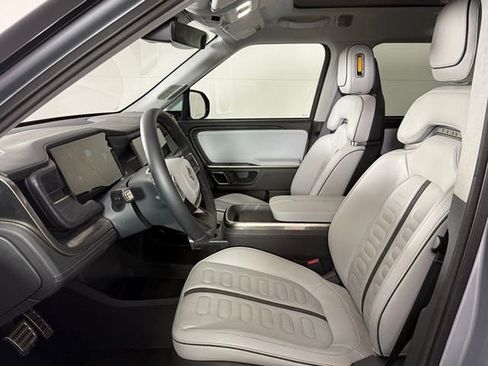 Used 2023 Rivian R1S Adventure image 16