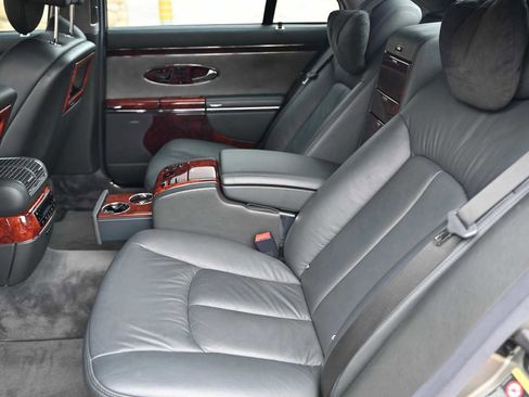 Used 2005 Maybach 57 RWD image 14