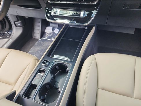 New 2026 Lincoln Corsair Premiere image 30