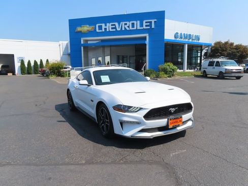 Used 2018 Ford Mustang Coupe RWD image 42
